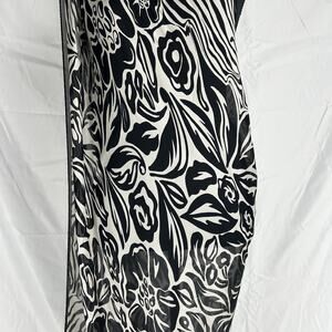 Lanvin NWOT Luxury Print Scarf - One Size, Elegant Design